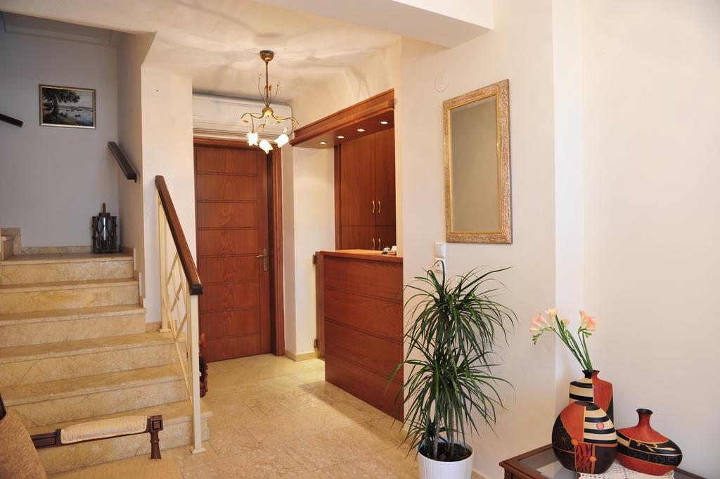 Pansion Evi Apartment Amoliani Bagian luar foto