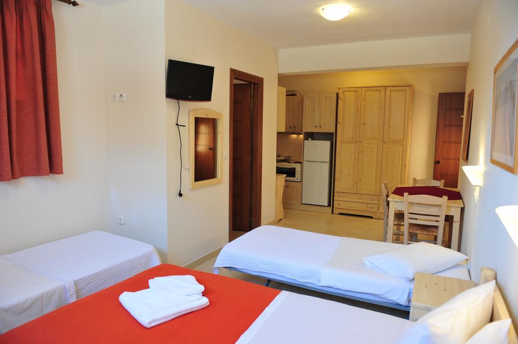 Pansion Evi Apartment Amoliani Bagian luar foto